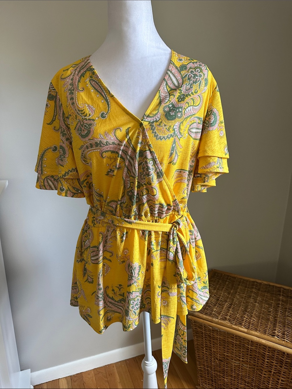 Cato Yellow Paisley Peplum Blouse, Sz L